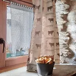 La Maison De Karen The Deer House * Gignod
