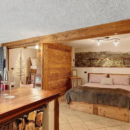 Apartment La Maison De Karen The Deer House Gignod